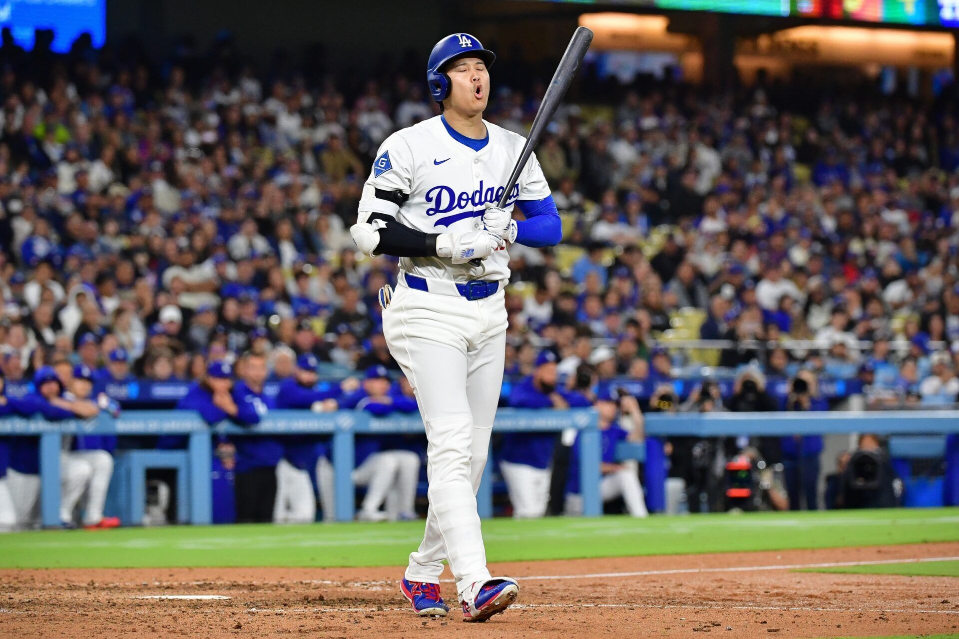 Los Angeles Dodgers designated hitter Shohei Ohtani (17) reacts during an at bat against the New York Mets in the eighth inning at Dodger Stadium.