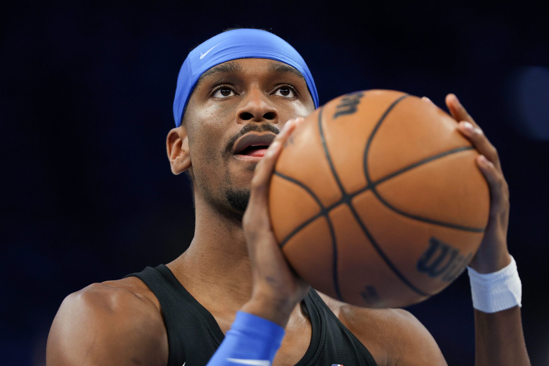 OKLAHOMA CITY, OKLAHOMA - MAY 28: Shai Gilgeous-Alexander #2 of the Oklahoma City Thunder warms up prior to Game Five of the Western Conference Finals of the 2025 NBA Playoffs against the Minnesota Timberwolves at Paycom Center on May 28, 2025 in Oklahoma City, Oklahoma. NOTE TO USER: User expressly acknowledges and agrees that, by downloading and or using this photograph, User is consenting to the terms and conditions of the Getty Images License Agreement. (Photo by Matthew Stockman/Getty Images)