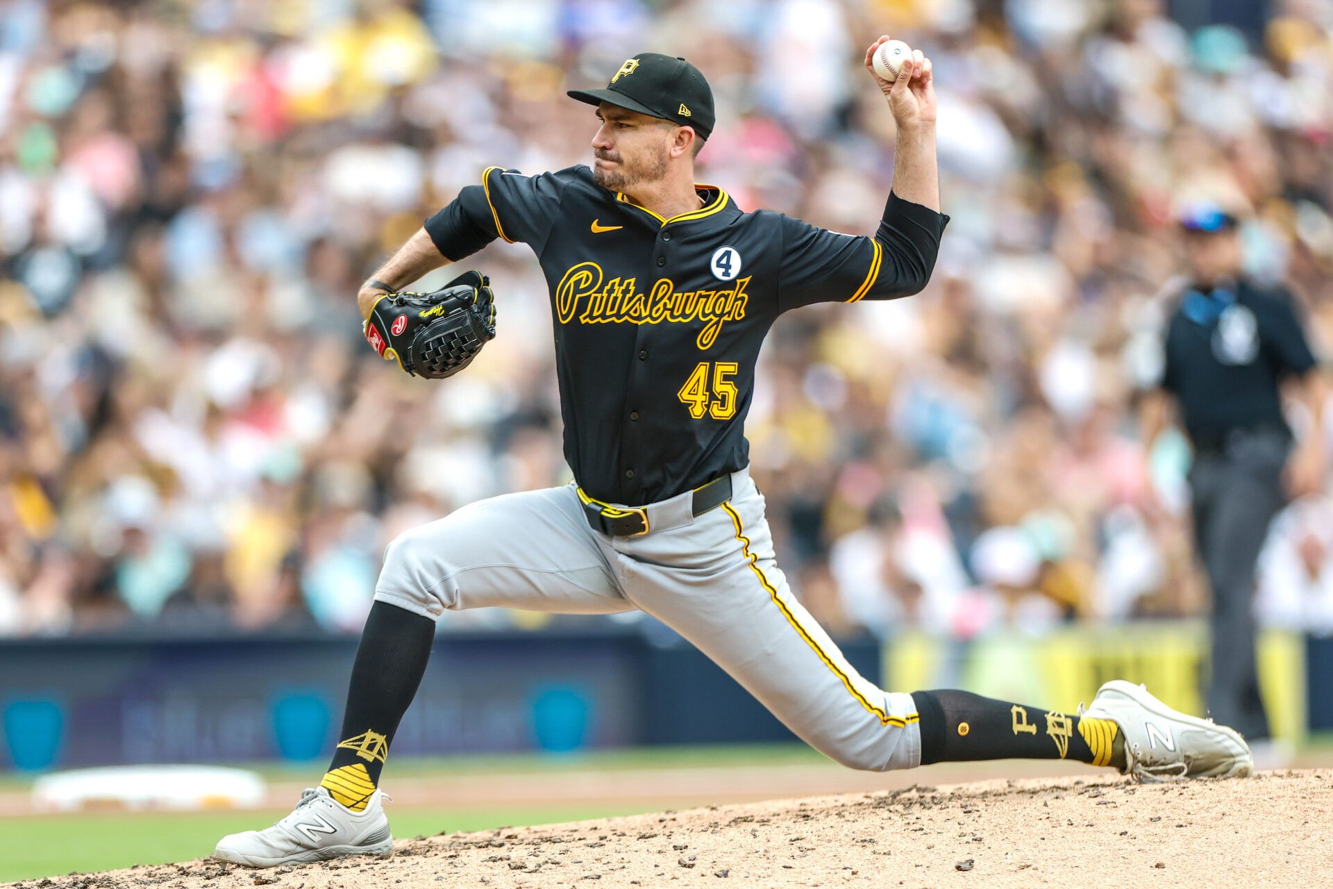 Pittsburgh Pirates starting pitcher Andrew Heaney (45) throws a pitch during the fifth inning against the San Diego Padres at Petco Park.