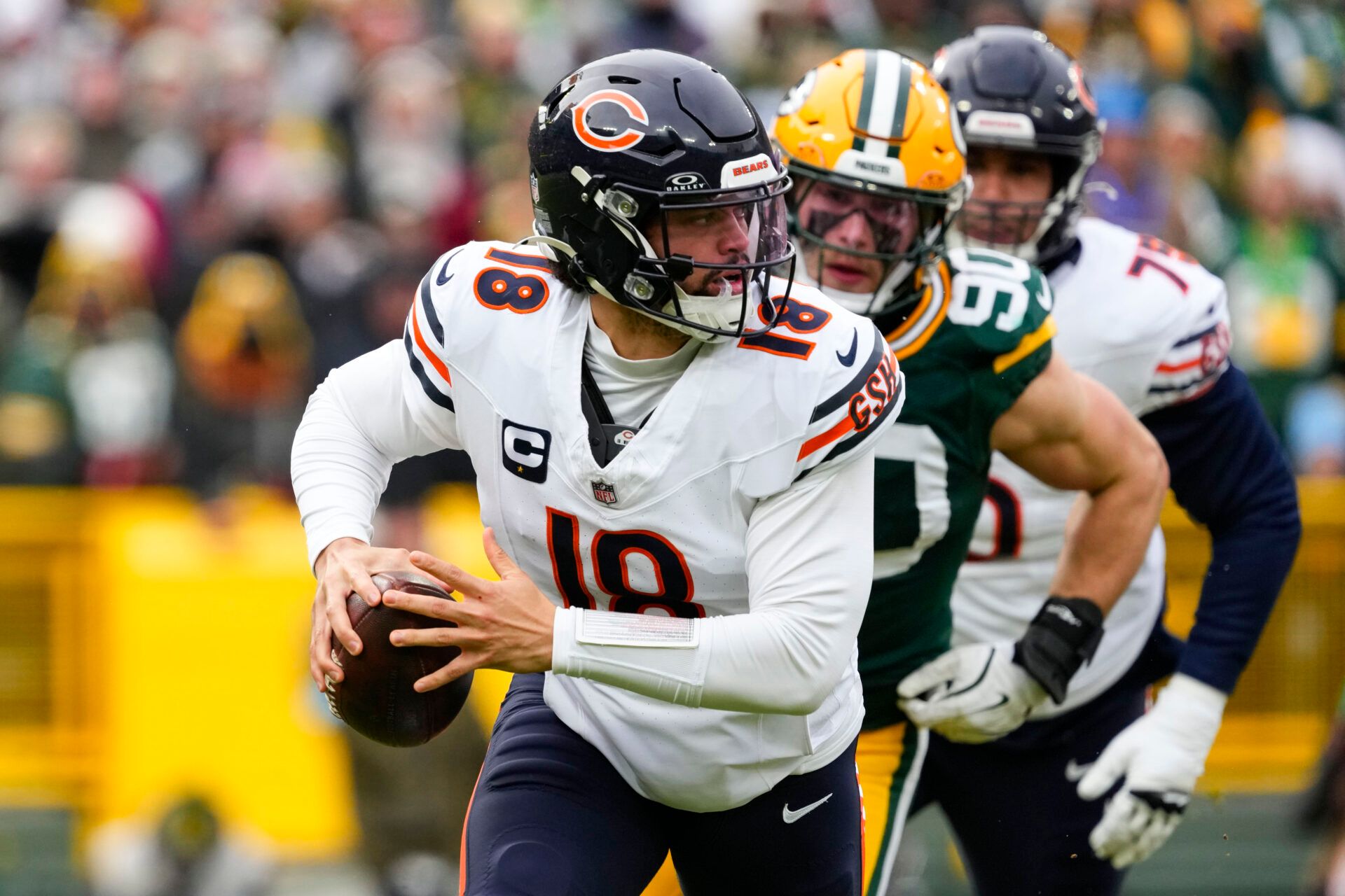 Chicago Bears quarterback Caleb Williams (18) during the game against the Chicago Bears at Lambeau Field.