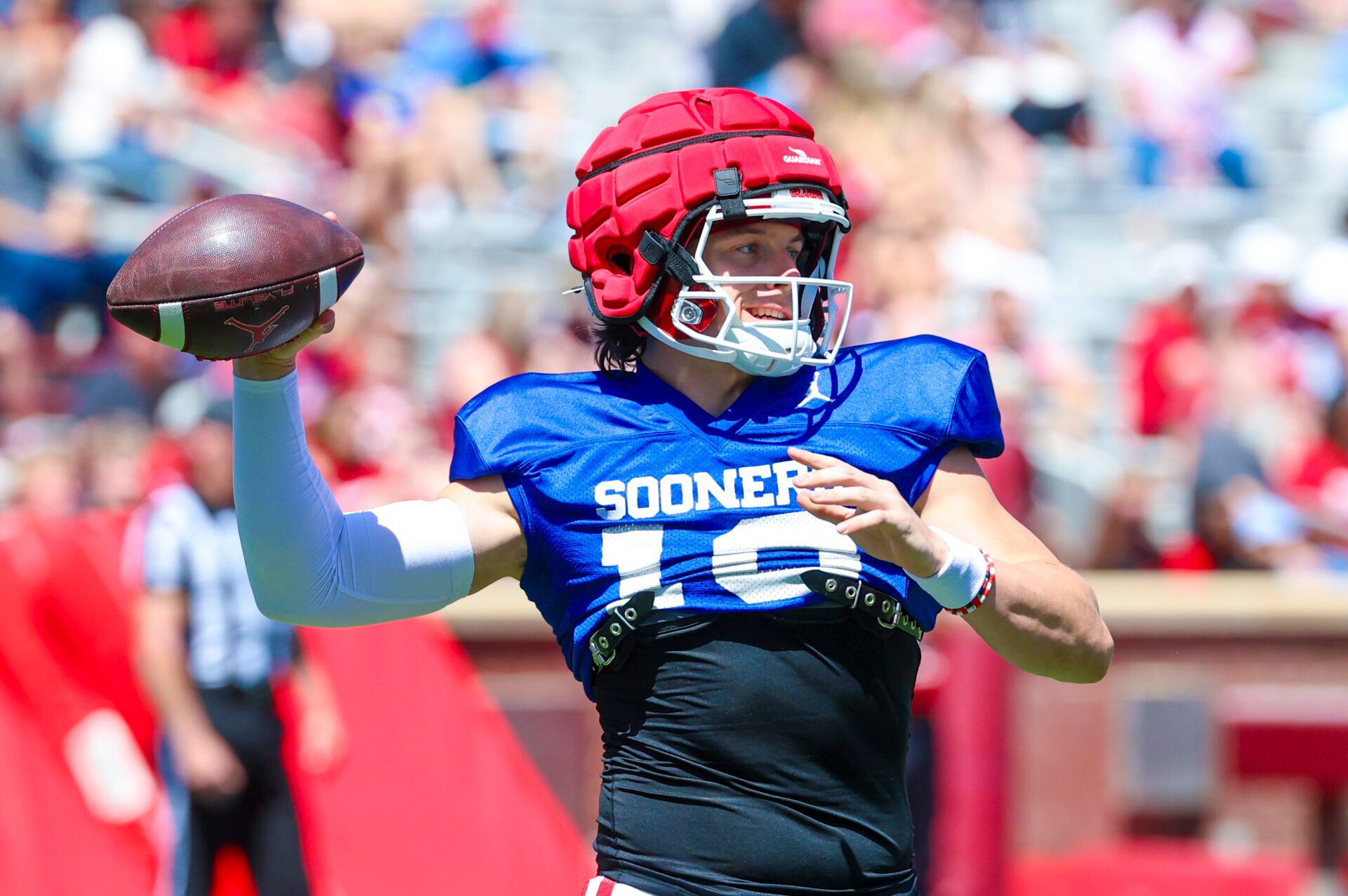 Oklahoma Sooners quarterback John Mateer (10) throws during the Crimson Combine at Gaylord Family-Oklahoma Memorial Stadium.