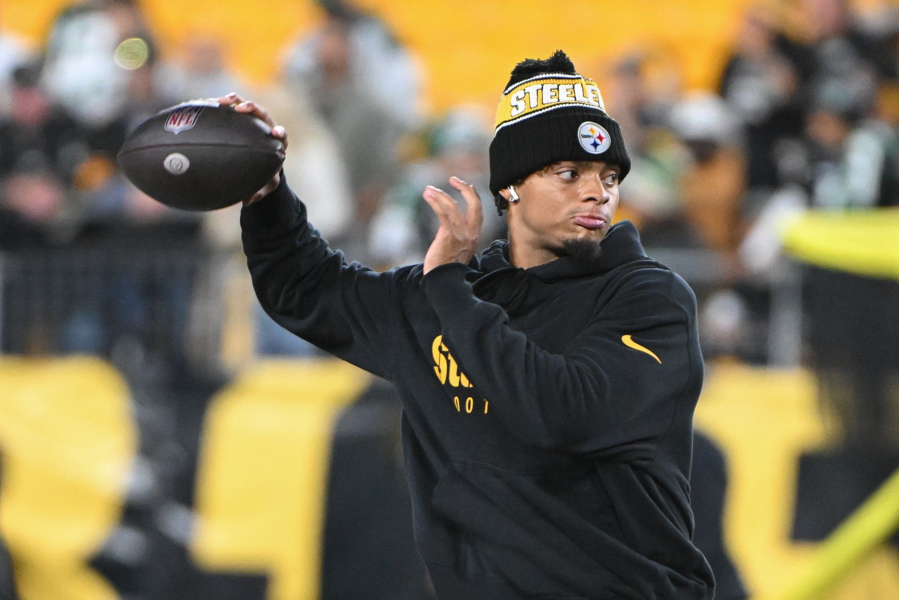 Pittsburgh Steelers quarterback Justin Fields (2) warms up for a game against the New York Jets at Acrisure Stadium.