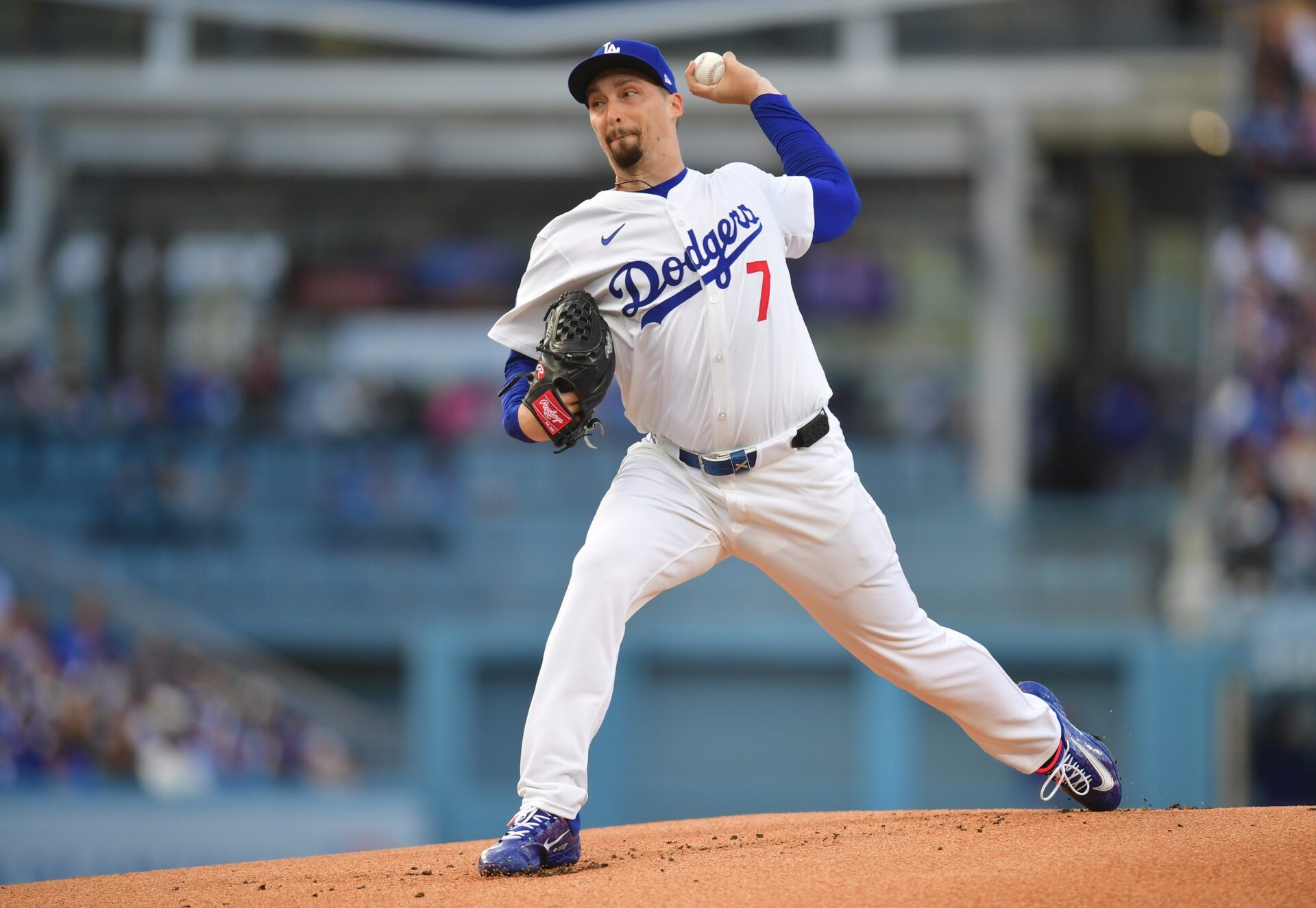 Los Angeles Dodgers pitcher Blake Snell (7) throws during the first inning against the Atlanta Braves at Dodger Stadium.