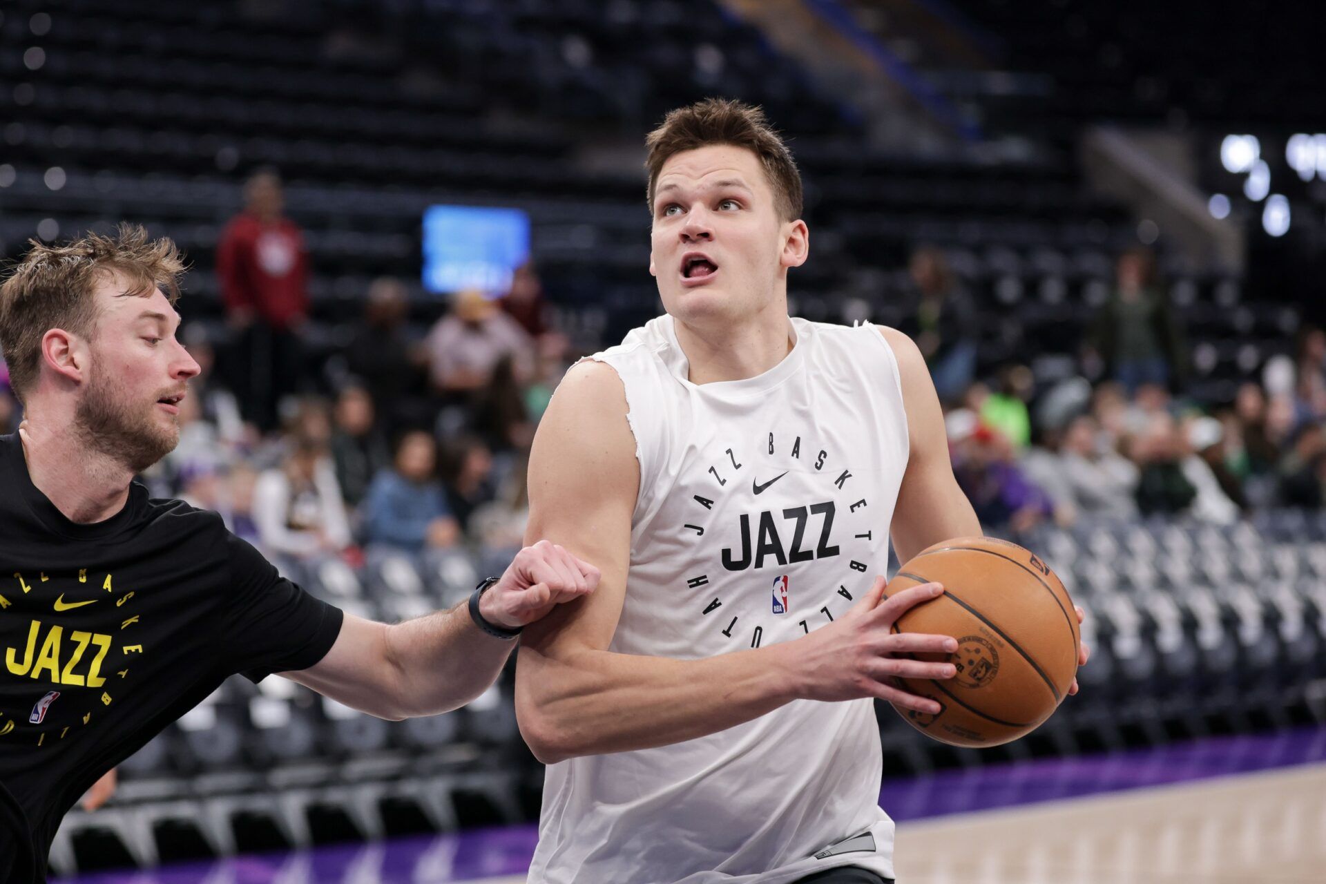 Utah Jazz center Walker Kessler (24) warms up before the game against the Chicago Bulls at Delta Center.