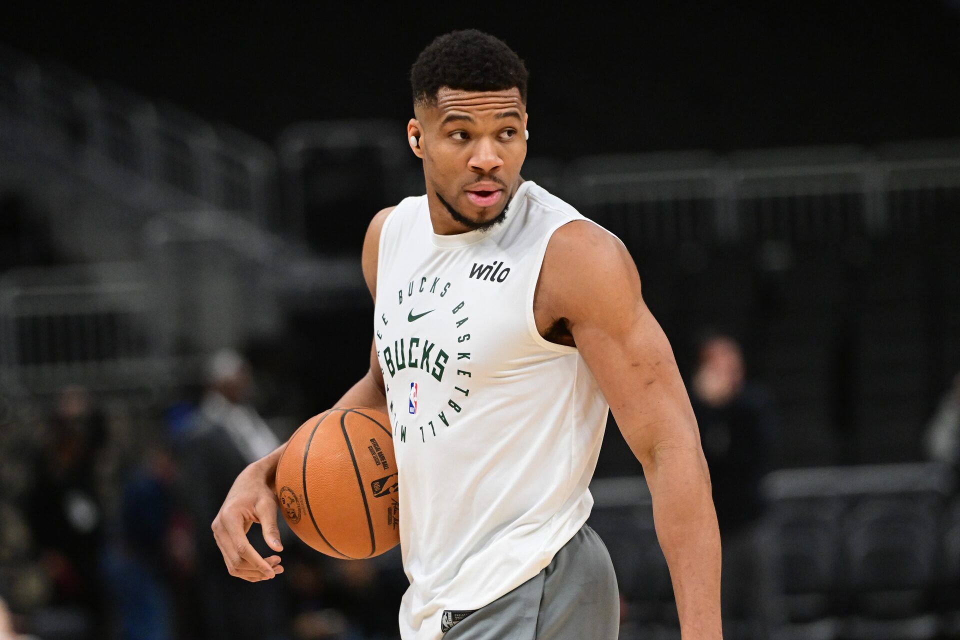 Milwaukee Bucks forward Giannis Antetokounmpo (34) warms up before game against the New Orleans Pelicans at Fiserv Forum.