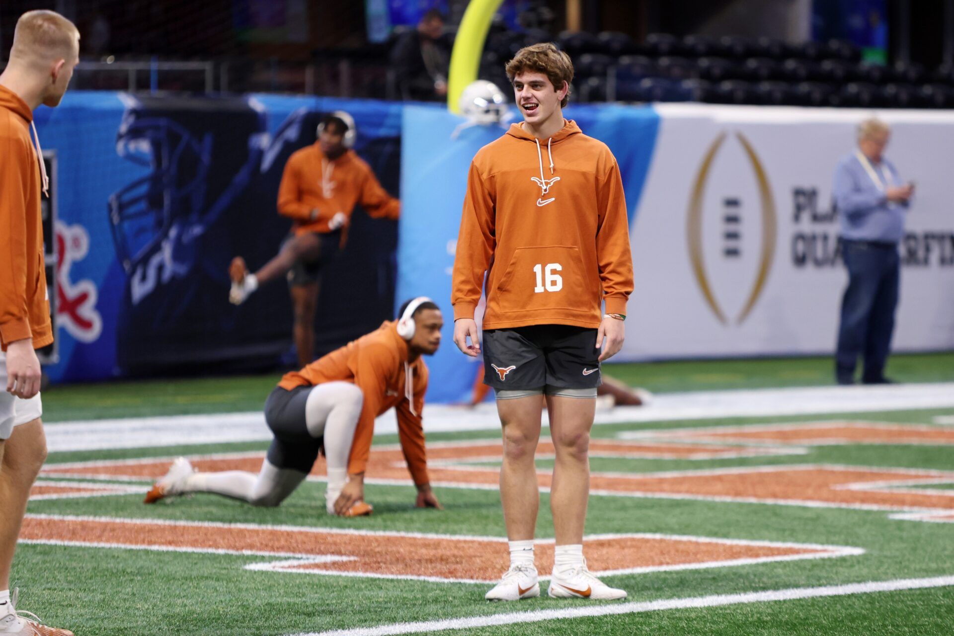 Texas Longhorns quarterback Arch Manning (16) warms up before the Peach Bowl at Mercedes-Benz Stadium.