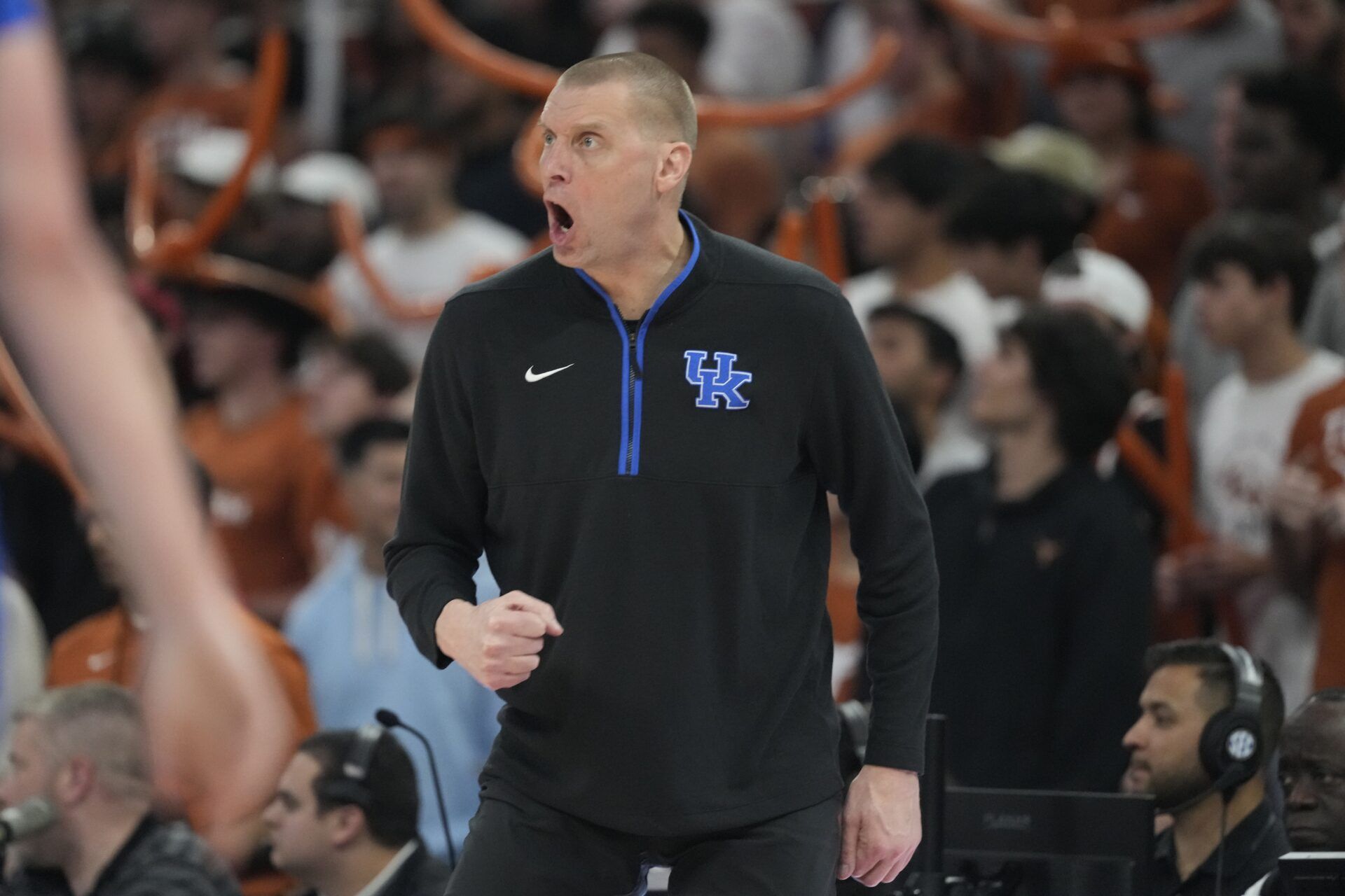 Kentucky Wildcats head coach Mark Pope reacts during the first half against the Texas Longhorns at Moody Center.