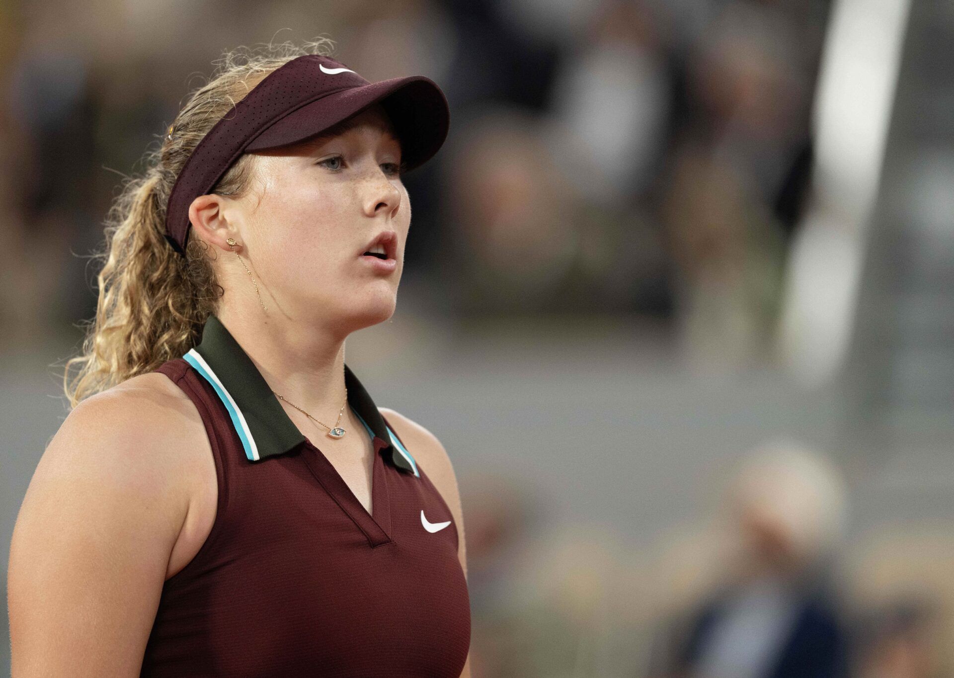 Mirra Andreeva during her match against Lois Boisson of France on day 11 at Roland Garros Stadium.