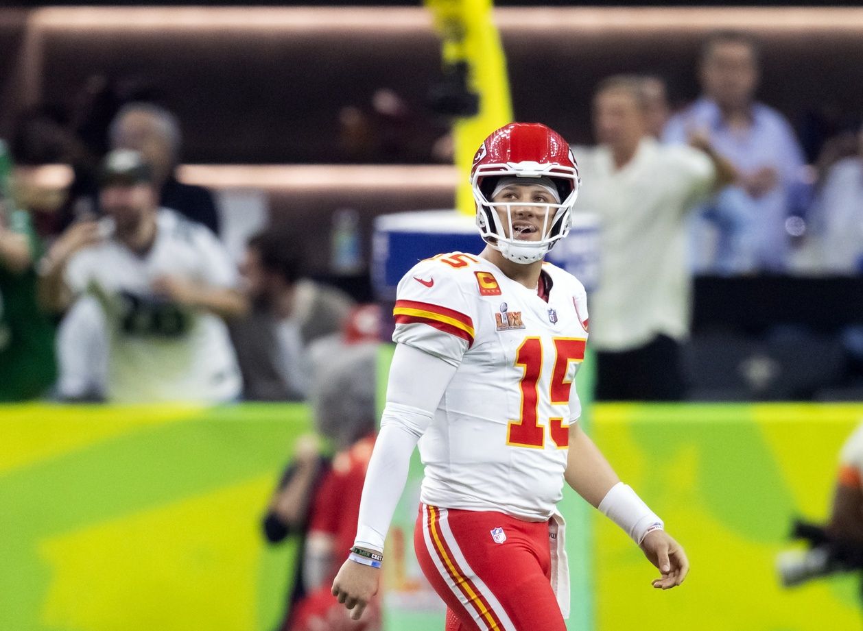2-Time Super Bowl Champion Boldly Claims Patrick Mahomes is Still 'the Most  Dominant Player' in NFL
