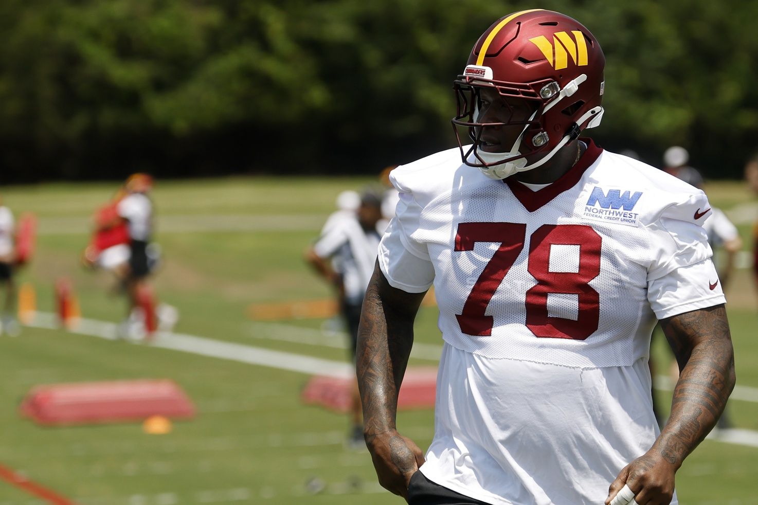 NFL Coordinator Makes Feelings Clear on Laremy Tunsil's Fit With  Commanders: 'He Just Gets Bored and Loses Focus'