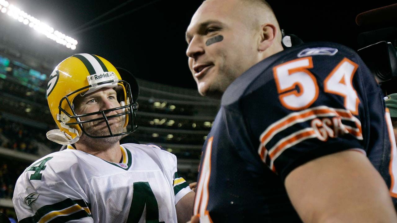 Bears Legend Brian Urlacher Blasts Media for Turning Against Brett Favre Amid Hall of Fame QB’s Legal Battle