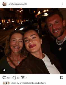 Screengrab of Aryna Sabalenka and her boyfriend's family via Instagram/@anahelenapuccetti