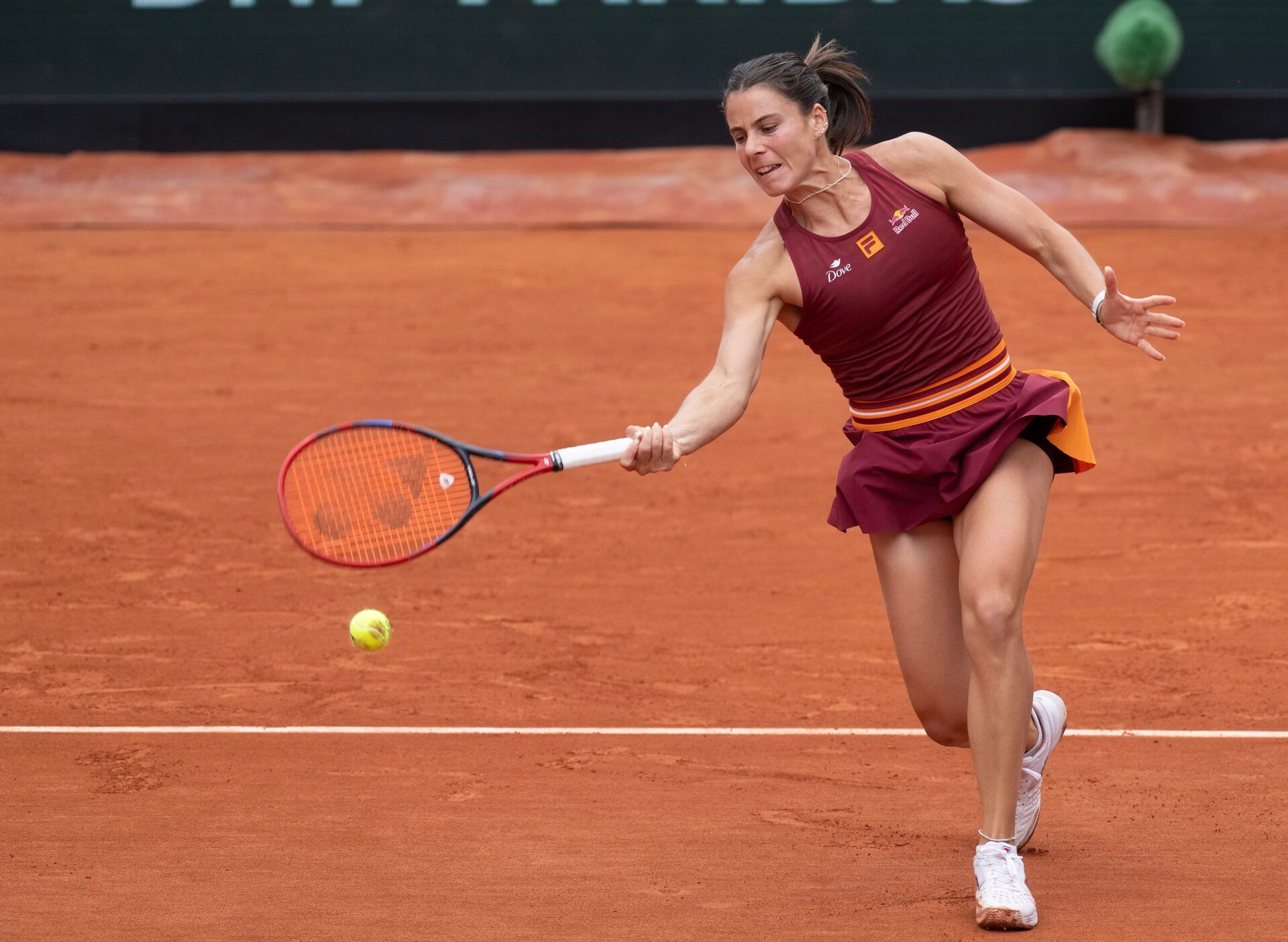 Emma Navarro of the United States returns a shot during her match against Jessica Boozes Maneiro of Spain on day two at Roland Garros Stadium.