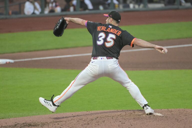 San Francisco Giants pitcher Justin Verlander (35) throws a pitch against the Miami Marlins during the fifth inning at Oracle Park.