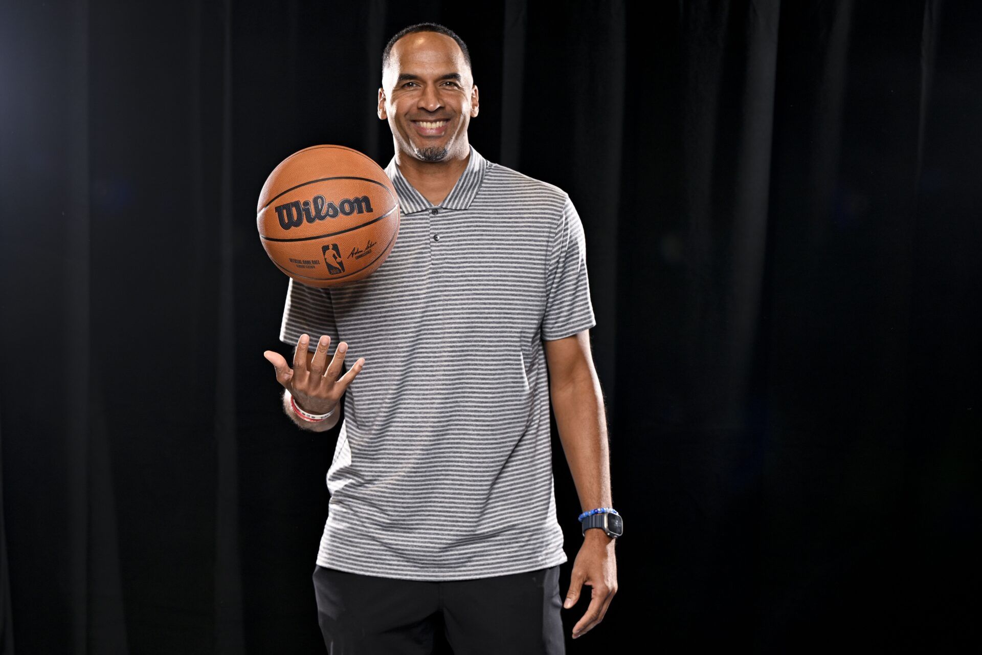 Mavericks GM Nico Harrison