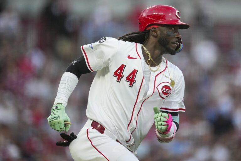 Cincinnati Reds shortstop Elly De La Cruz singles against the New York Yankees in the fourth inning at Great American Ball Park.