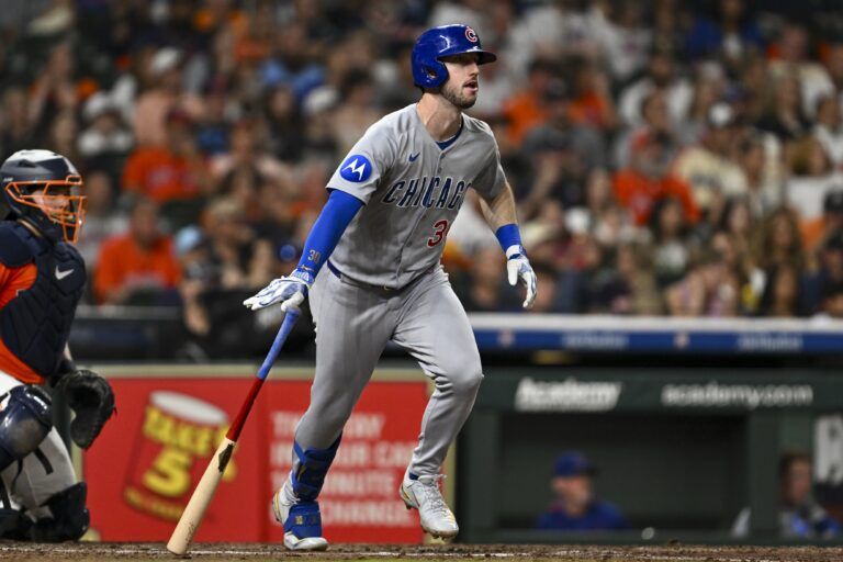 Chicago Cubs outfielder Kyle Tucker (30) bats in the sixth inning against the Houston Astros at Daikin Park.