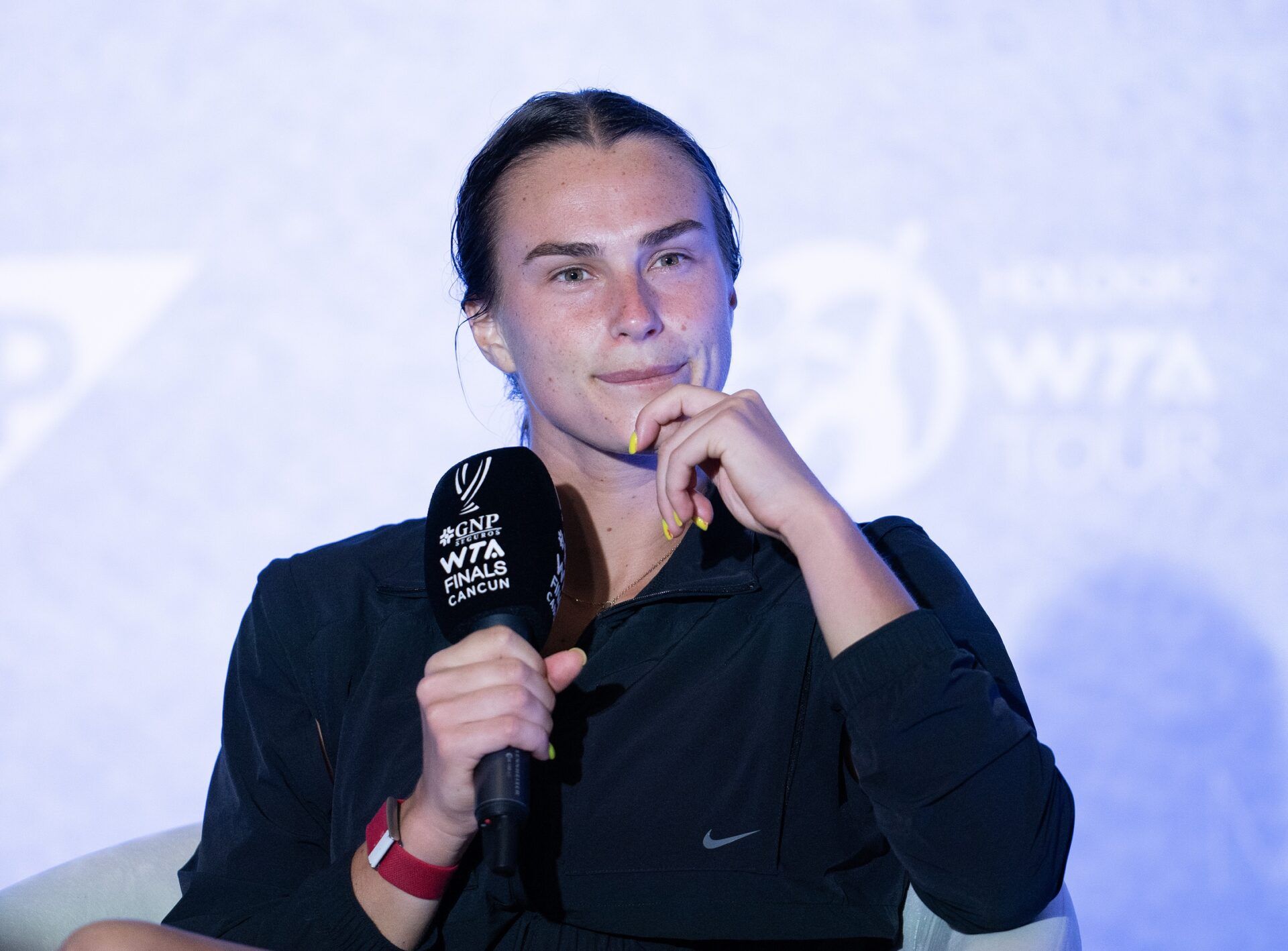 Aryna Sabalenka (BLR) in her press conference after her match against Iga Swiatek (POL) on day eight of the GNP Saguaros WTA Finals Cancun.