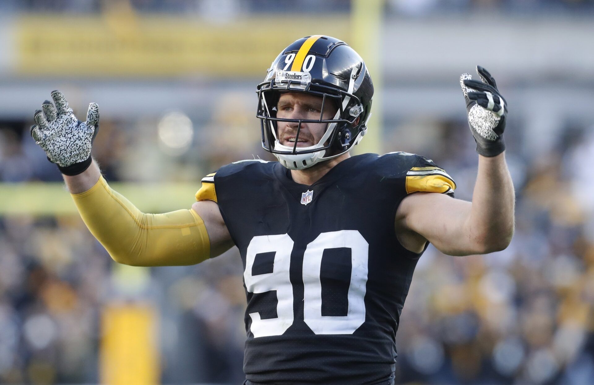 Pittsburgh Steelers linebacker T.J. Watt (90) reacts to the crowd against the Green Bay Packers during the fourth quarter at Acrisure Stadium. Pittsburgh won 23-19.