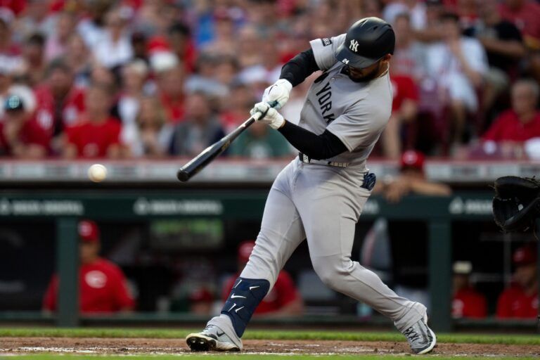 New York Yankees left fielder Jasson Dominguez (24) hits a base hit in the fifth inning of the MLB game against the New York Yankees at Great American Ball Park in Cincinnati on Wednesday, June 25, 2025.