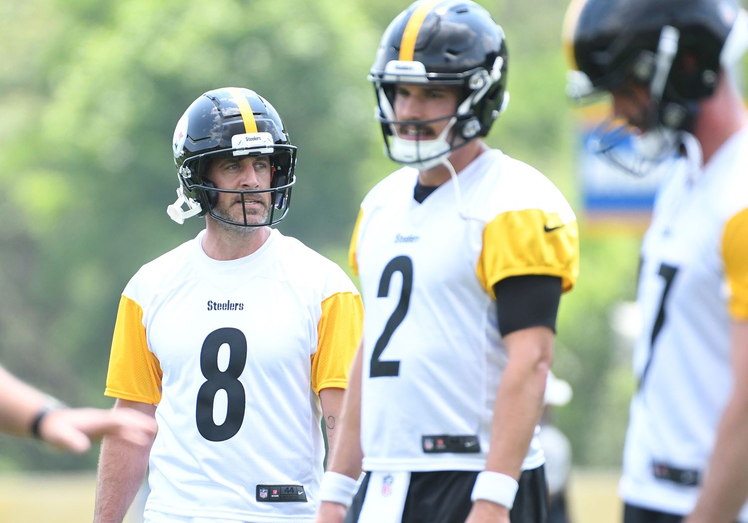 Pittsburgh Steelers quarterbacks Aaron Rogers (8) and Mason Rudolph (2) during minicamp at their South Side facility.