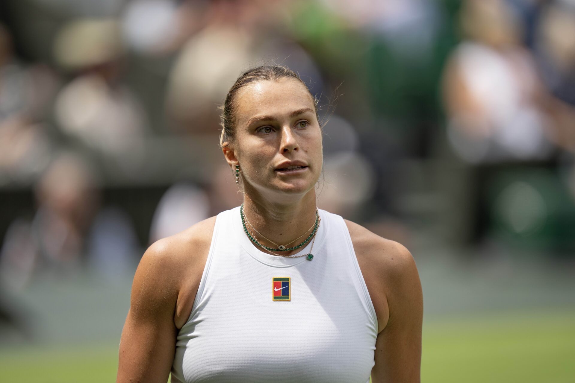 Aryna Sabalenka Wimbledon personal struggles -Navigating the Court and Life: Understanding Aryna Sabalenka's Wimbledon Personal Struggles 5 Aryna Sabalenka showing emotions on court