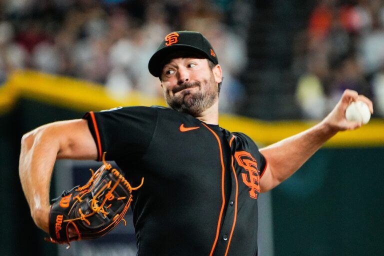 San Francisco Giants pitcher Robbie Ray (38) during the ninth inning during a game between the Arizona Diamondbacks and the San Francisco Giants at Chase Field.