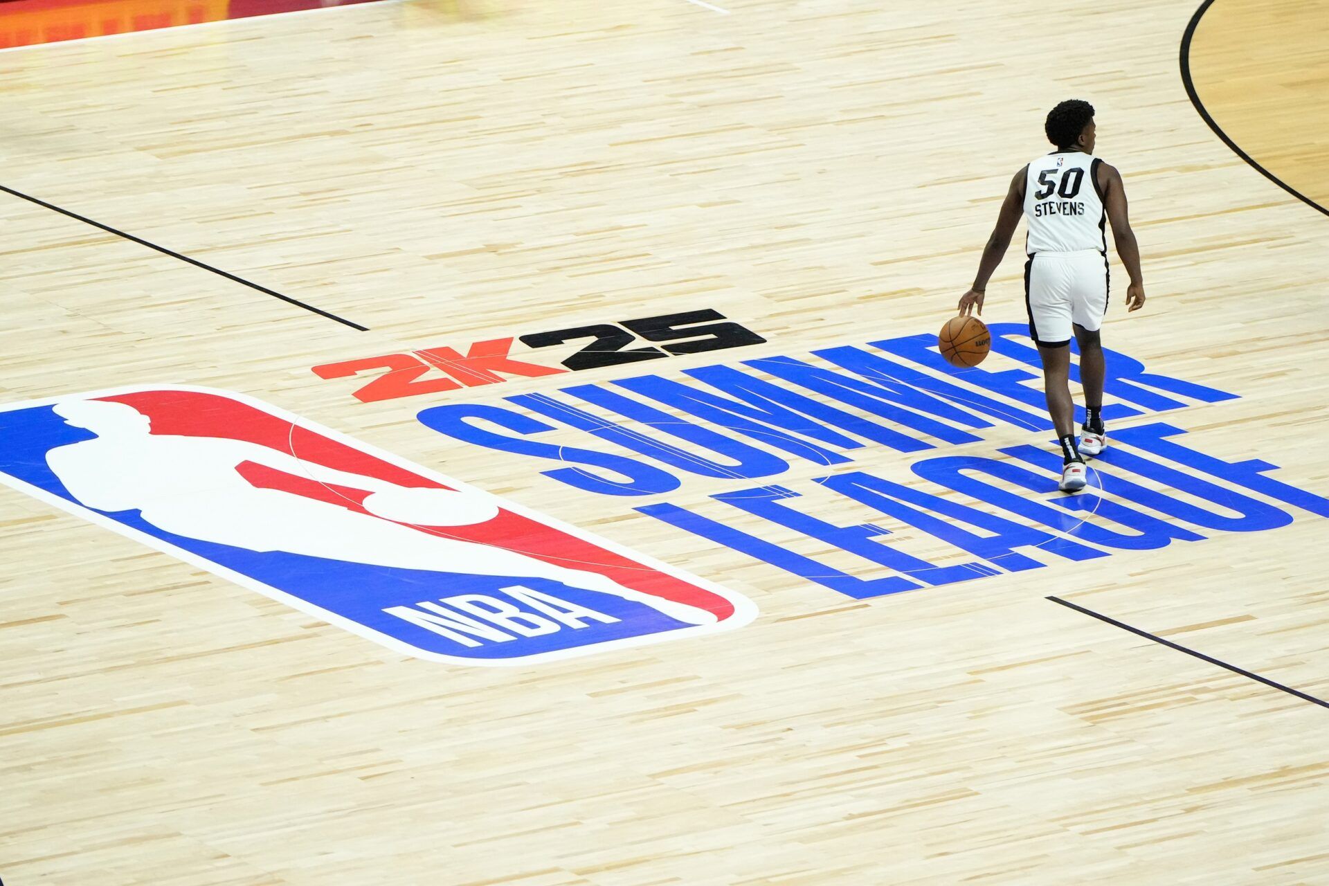 Miami Heat guard Isaiah Stevens (50) dribbles the ball against the Memphis Grizzlies during the second half at Thomas & Mack Center.