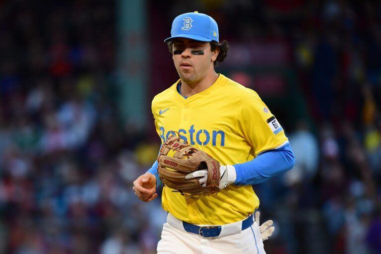 Boston Red Sox third baseman Marcelo Mayer (39) runs toward the dugout during the sixth inning against the Baltimore Orioles at Fenway Park.