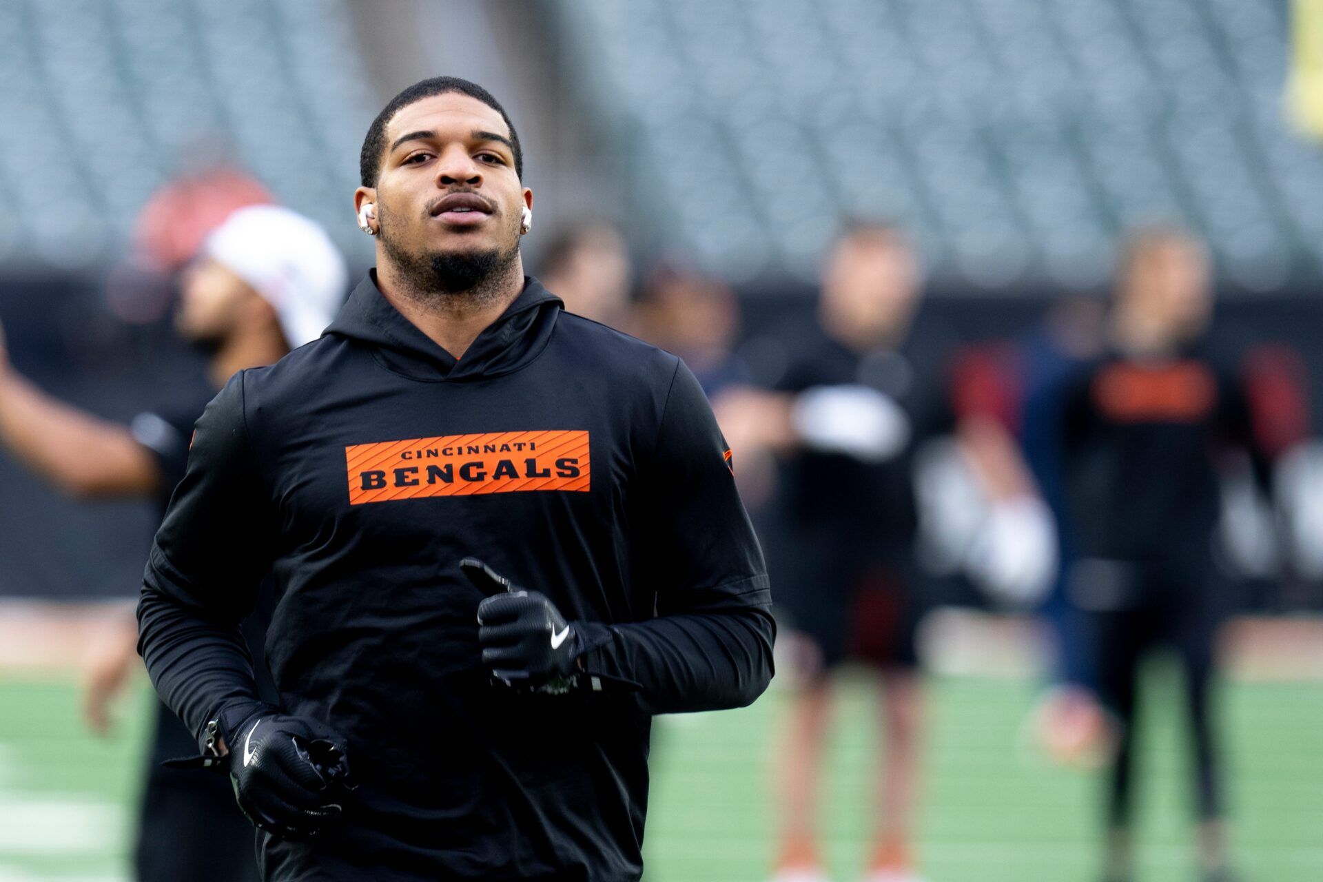 Cincinnati Bengals wide receiver Ja'Marr Chase (1) warms up before the NFL game between the Cincinnati Bengals and the Denver Broncos at Paycor Stadium in Cincinnati on Saturday, Dec. 28, 2024.
