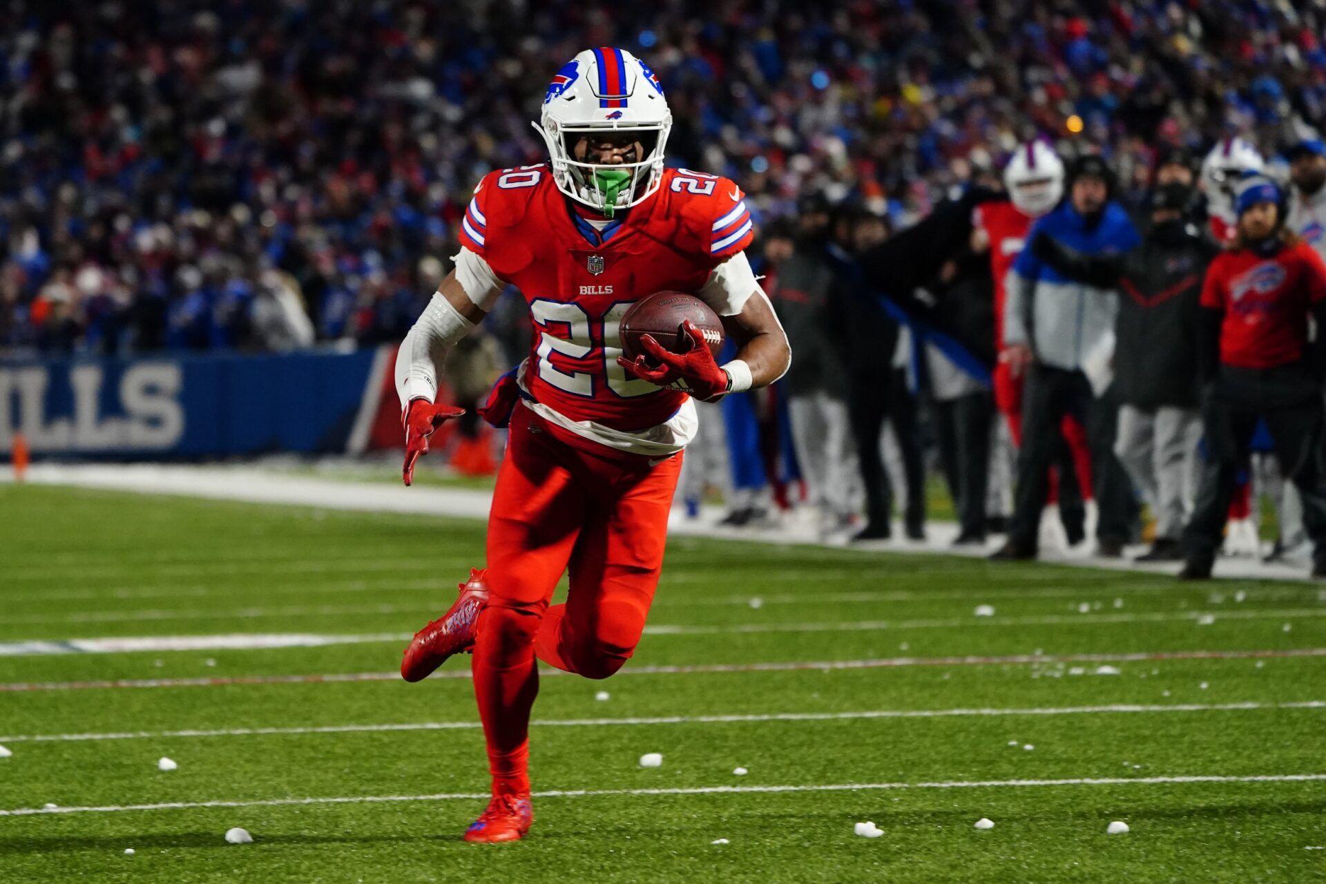Buffalo Bills running back Nyheim Hines (20)  makes a catch and runs for a touchdown against the Miami Dolphins during the first half at Highmark Stadium.