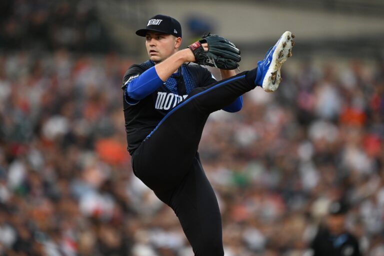 Detroit Tigers starting pitcher Tarik Skubal (29) throws a pitch against the Seattle Mariners in the fifth inning at Comerica Park.