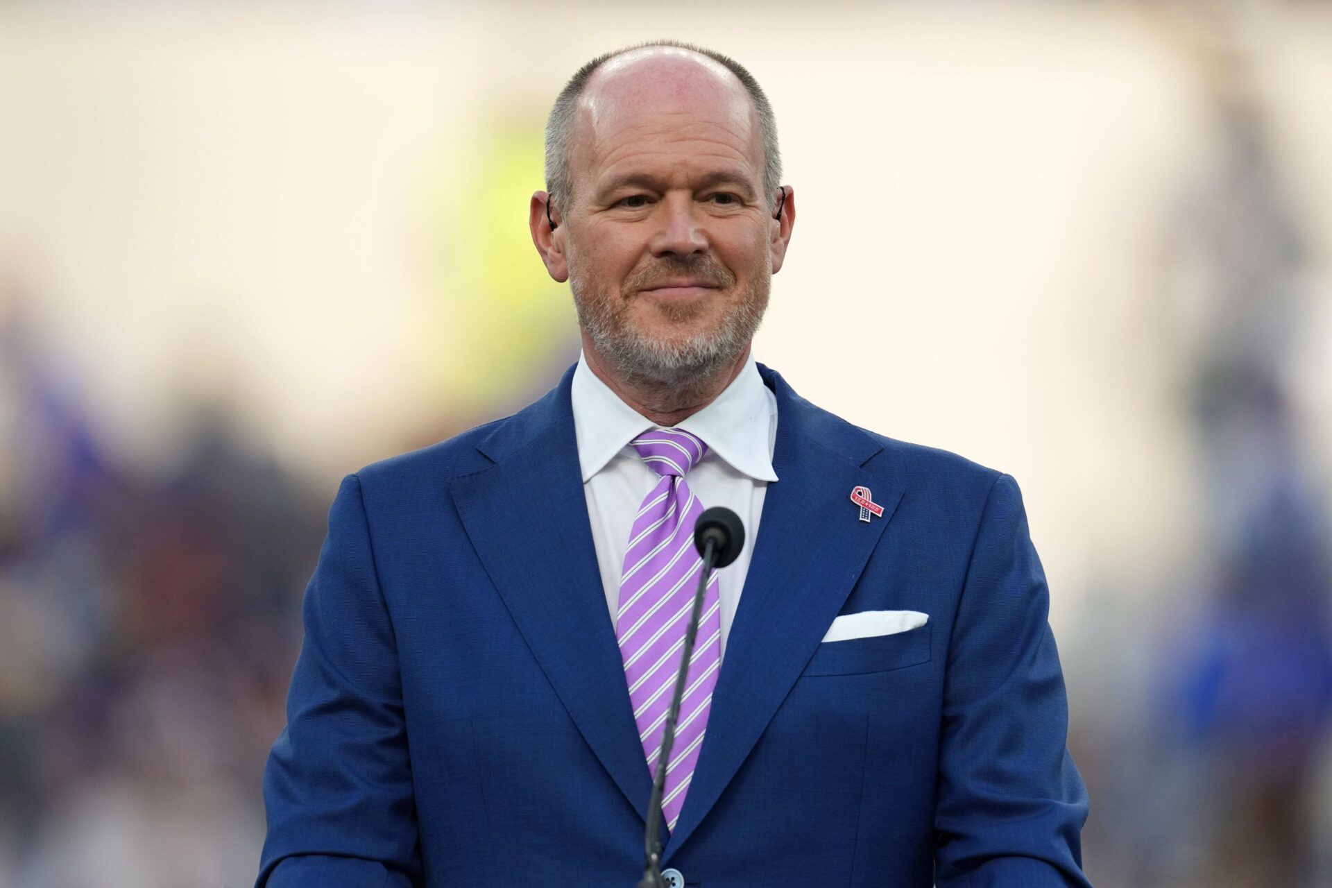 Rich Eisen emcees the SoFi Stadium opening ceremonies.