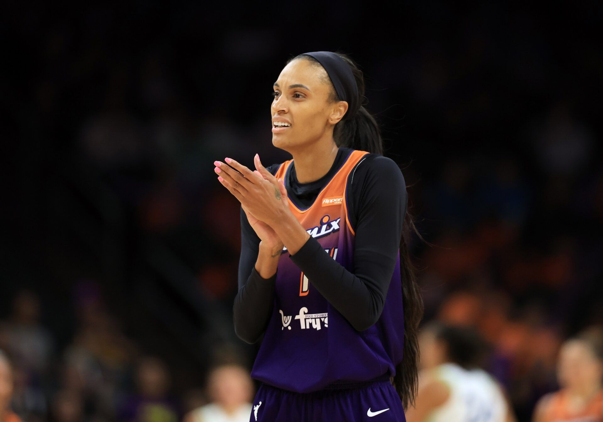 Phoenix Mercury forward DeWanna Bonner (14) against the Minnesota Lynx at PHX Arena.
