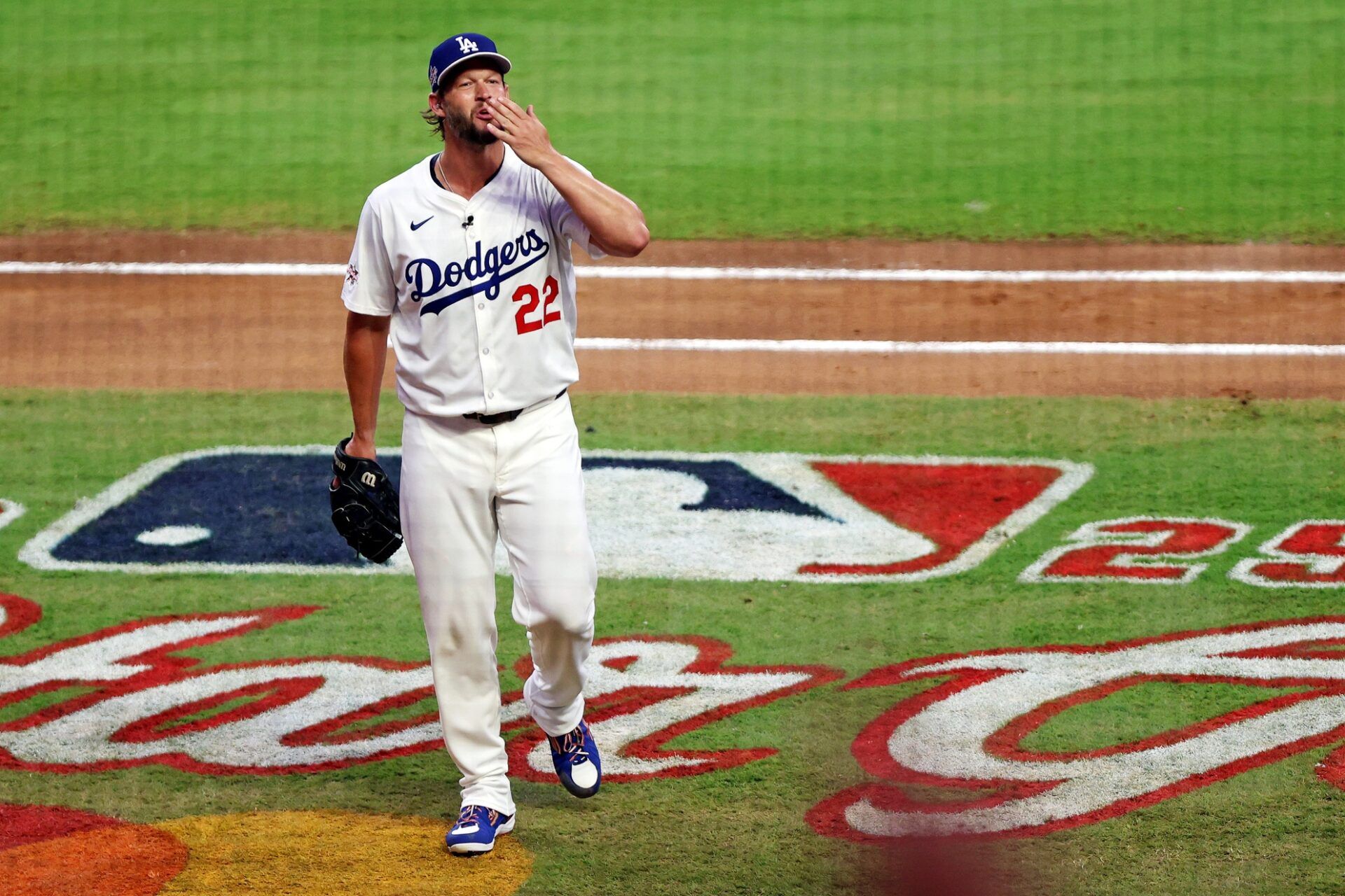 National League pitcher Clayton Kershaw (22) of the Los Angeles Dodgers leaves the game  during the first inning during the 2025 MLB All Star Game at Truist Park.