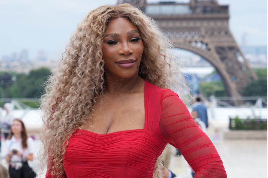 Serena Williams Flaunts Her Abs in Stunning New Vacation Pictures
