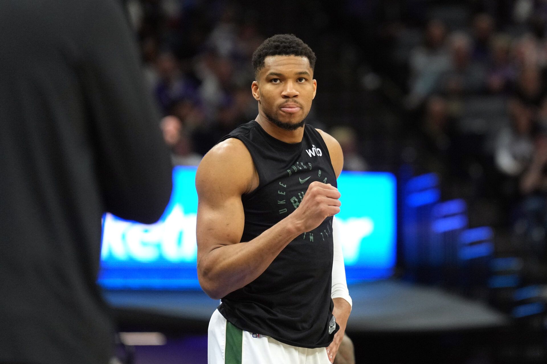Milwaukee Bucks forward Giannis Antetokounmpo (34) gestures during the second quarter against the Sacramento Kings at Golden 1 Center.