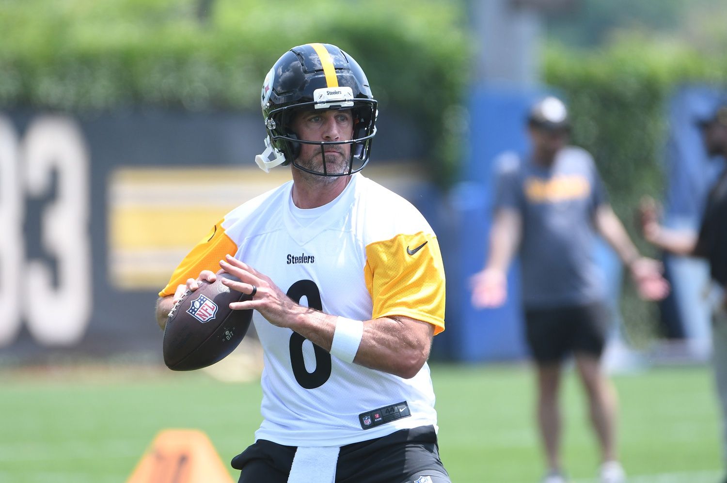 Pittsburgh Steelers quarterbacks Aaron Rogers (8) and Mason Rudolph (2) during minicamp at their South Side facility.