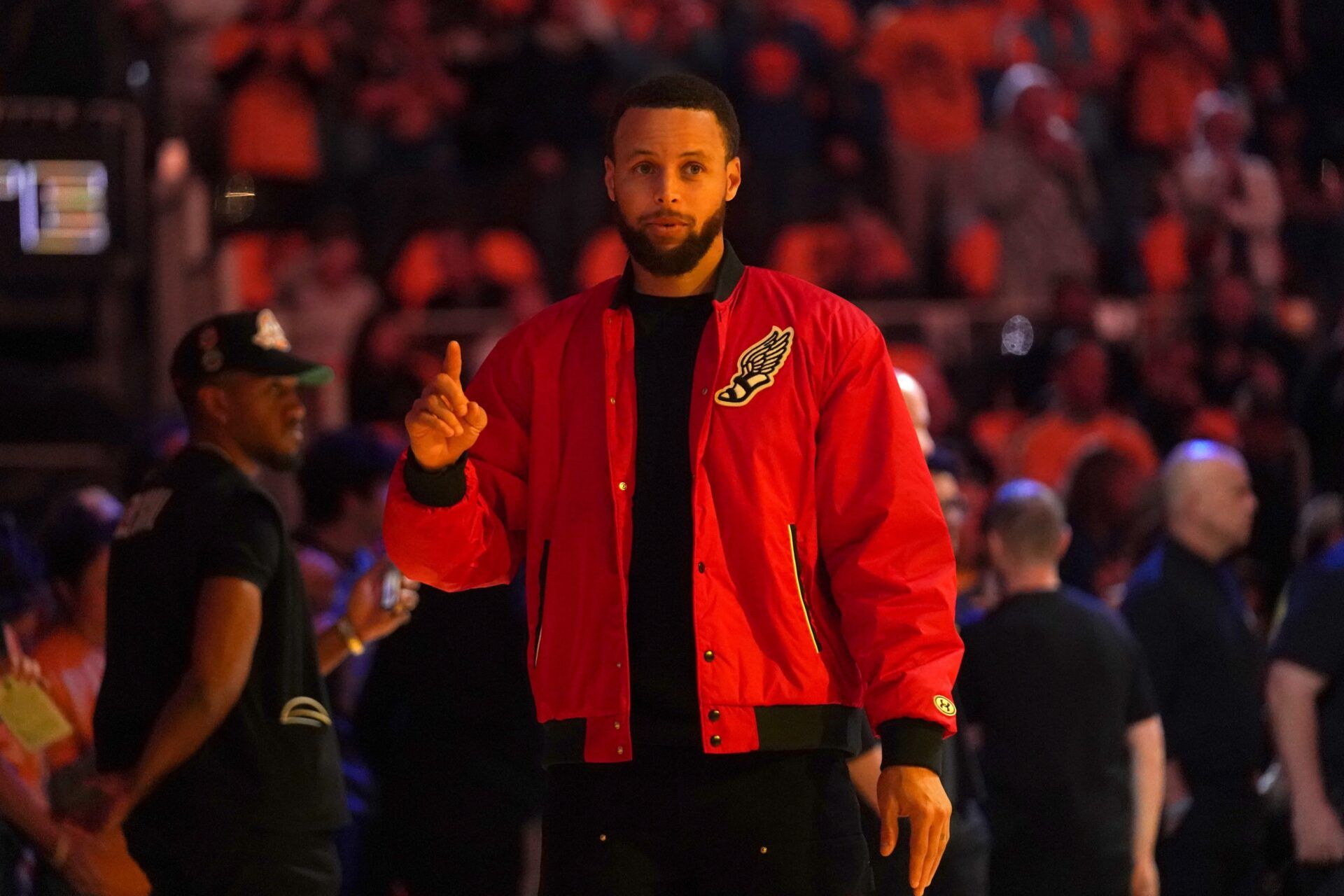 Former NBA Champion Reveals Key Reason Why He Prefers Stephen Curry Over 5-Time Champion Magic Johnson