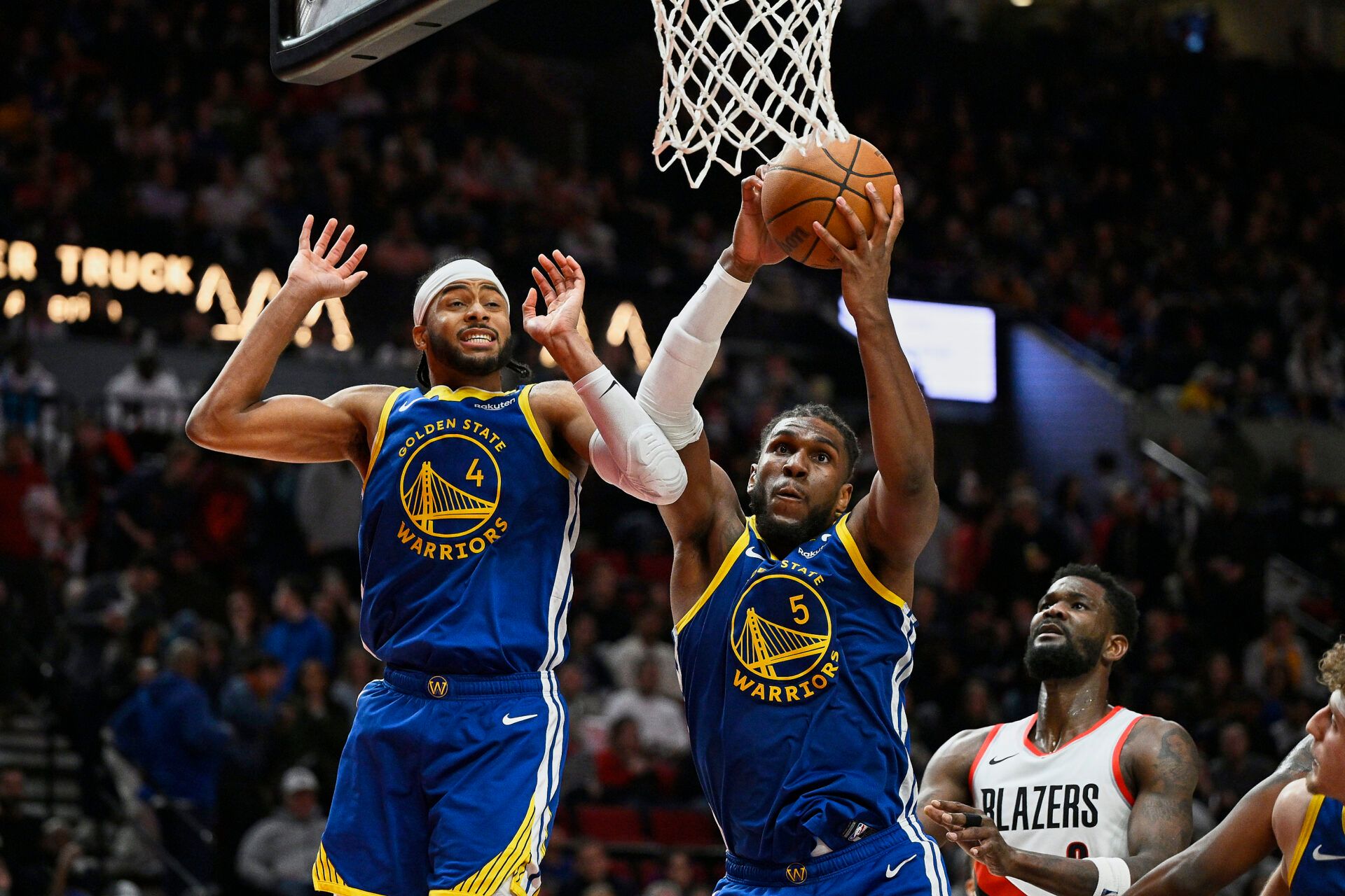 Warriors Star Moses Moody Boldly Claims Kevon Looney Can T Be Replaced Warriors Star Moses Moody Boldly 07 19 25 1920x1280