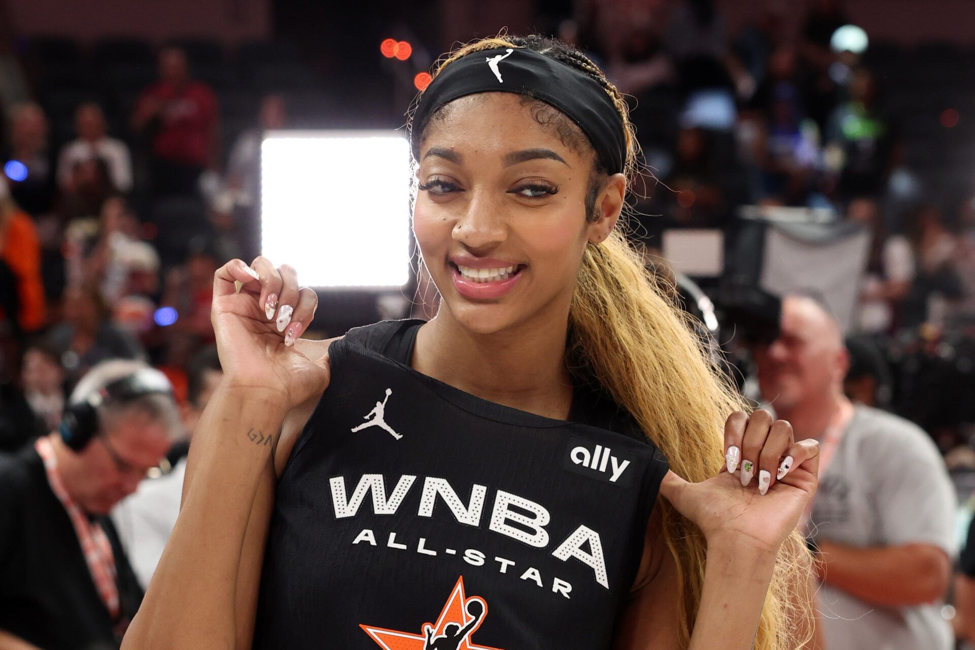 They Hard' -- WNBA Fans Lose Their Cool Over New Reebok Angel Reese 1  Colorway Sneak Peek