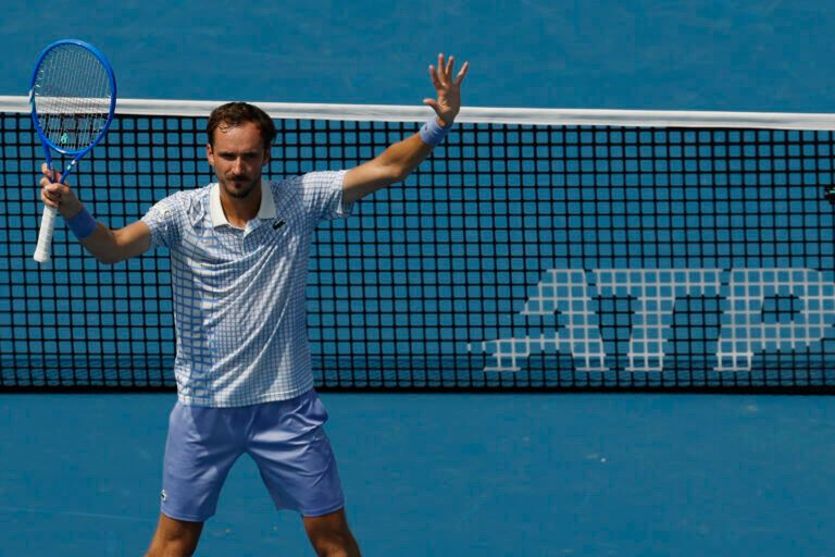 Daniil Medvedev waves to the crowd after his match against Reilly Opelka (USA)(not pictured) in a men's singles match on day three of the Mubadala Citi DC Open at Rock Creek Park Tennis Center.