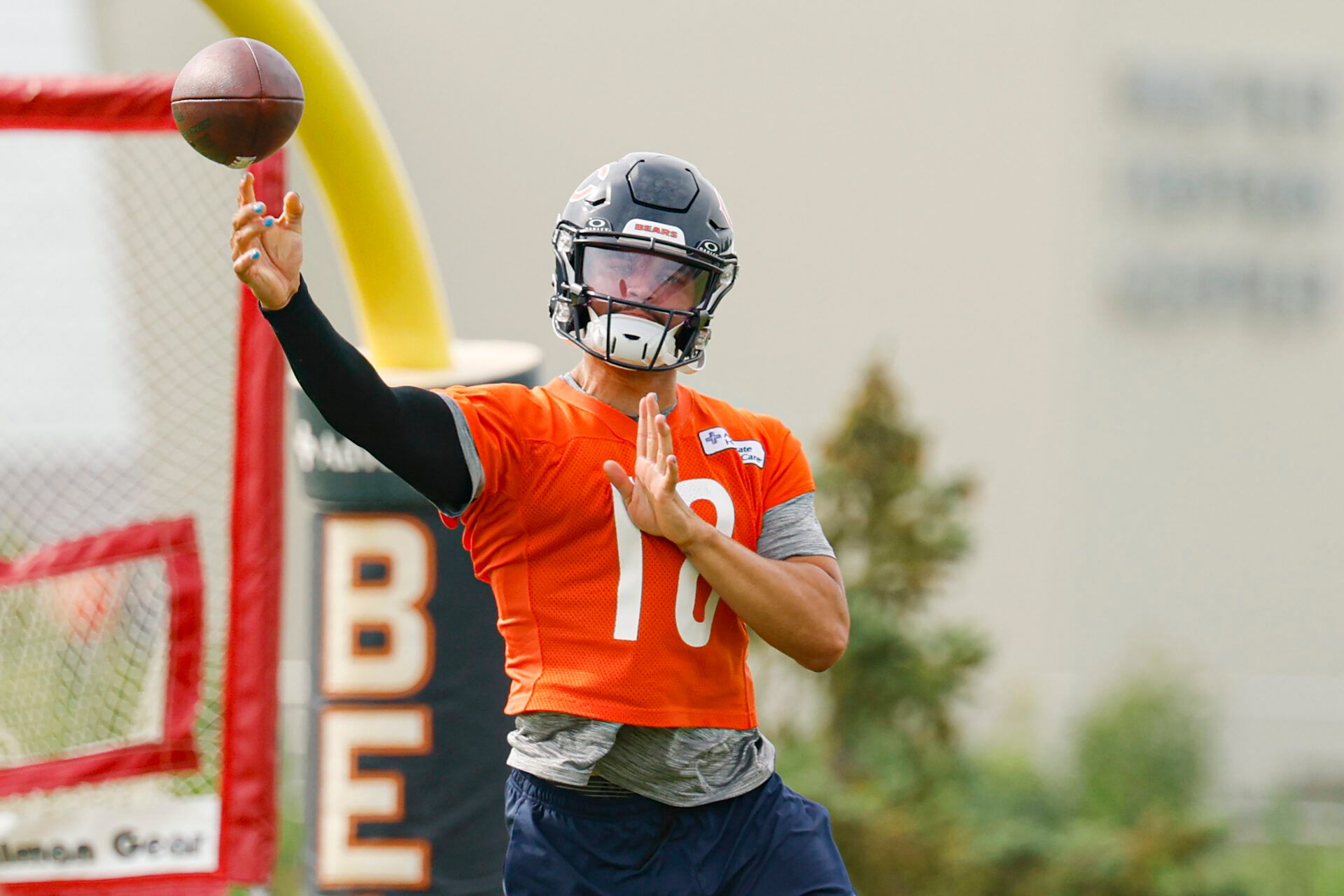 Chicago Bears quarterback Caleb Williams (18) passes the ball during training camp at Halas Hall.
