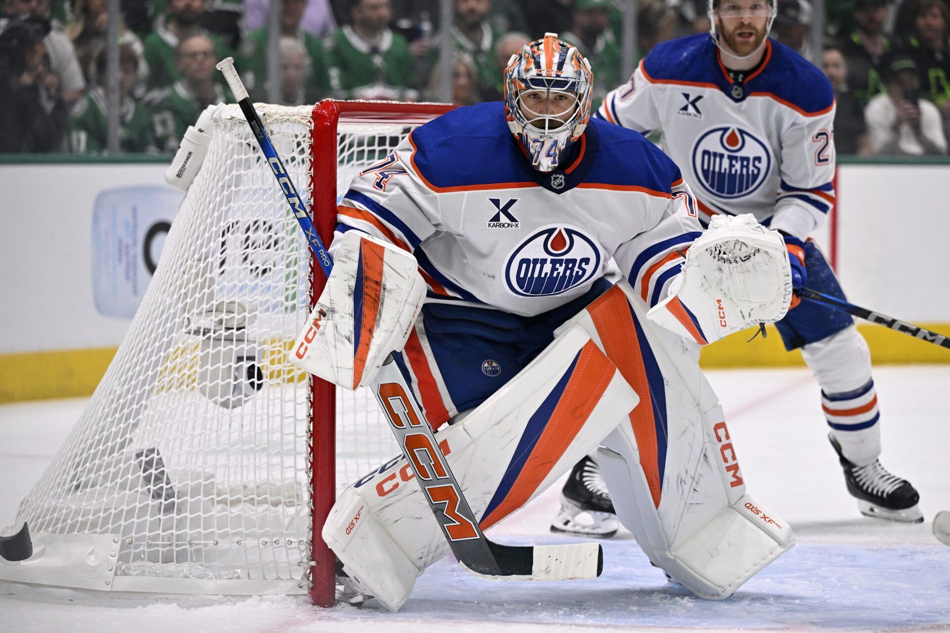 Edmonton Oilers goaltender Stuart Skinner (74) in the net against the Dallas Stars in the second period for game two of the Western Conference Final of the 2025 Stanley Cup Playoffs at American Airlines Center.