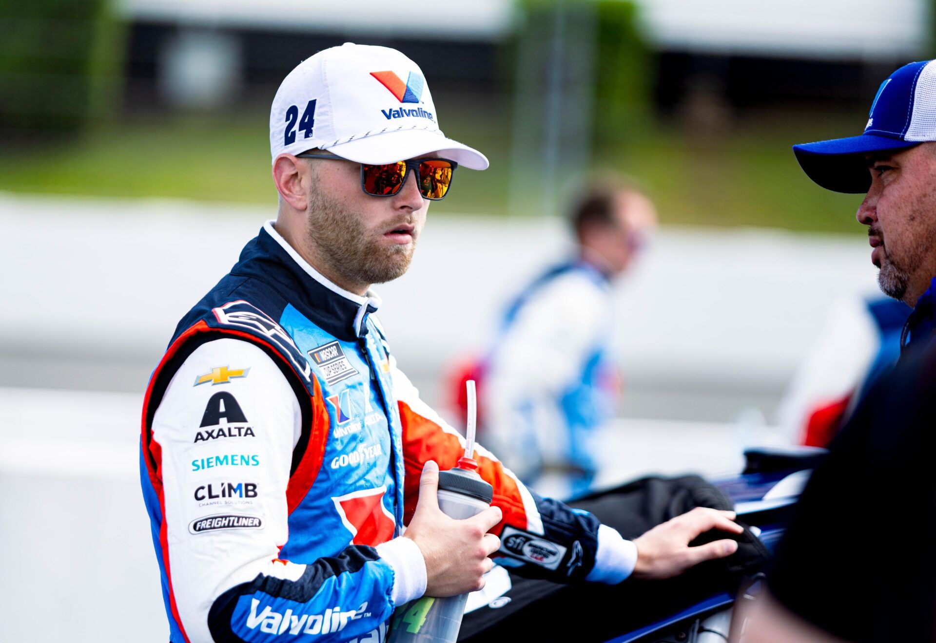William Byron (24) talks to his team before the start of the Great American Getaway 400 on June 22, 2025.