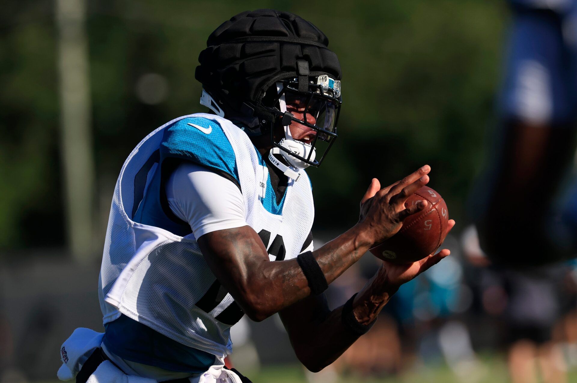 Jacksonville Jaguars wide receiver Travis Hunter (12) catches a pass during an NFL training camp session at the Miller Electric Center, Wednesday, Aug. 6, 2025, in Jacksonville, Fla. [Corey Perrine/Florida Times-Union] IMAGN