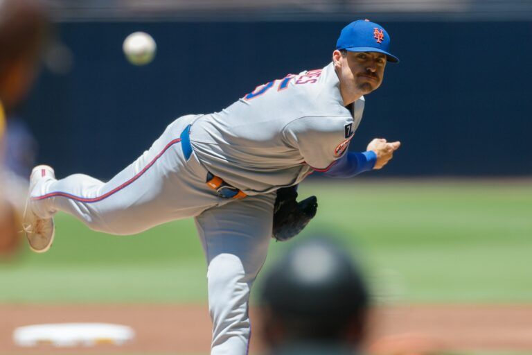 New York Mets starting pitcher Clay Holmes (35) throws a pitch during the first inning against the San Diego Padres at Petco Park.