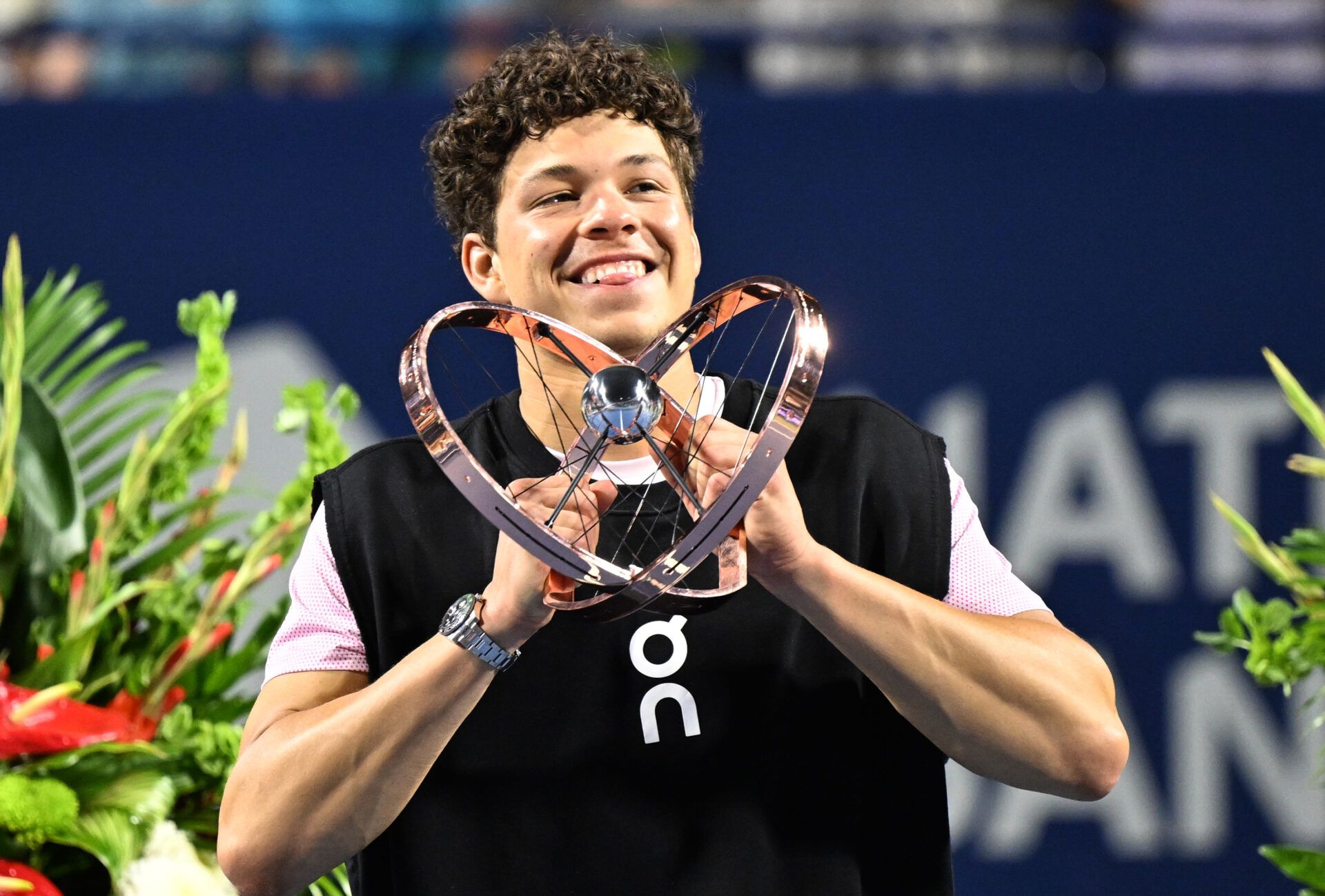 Ben Shelton (USA) lifts the winners trophy after defeating Karen Khachanov during the singles final at Sobeys Stadium.