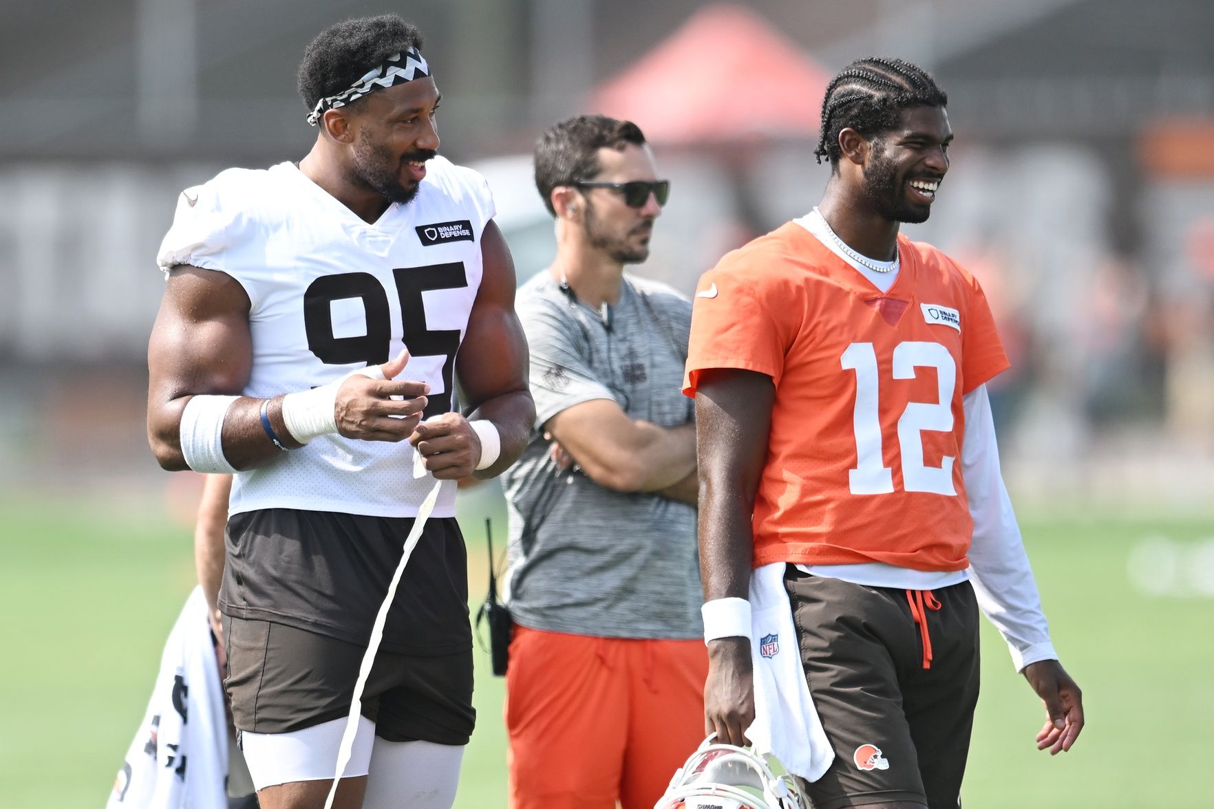 Don't Want To Have To Hurt You' -- Myles Garrett Responds Hilariously to Shedeur  Sanders' Special Request