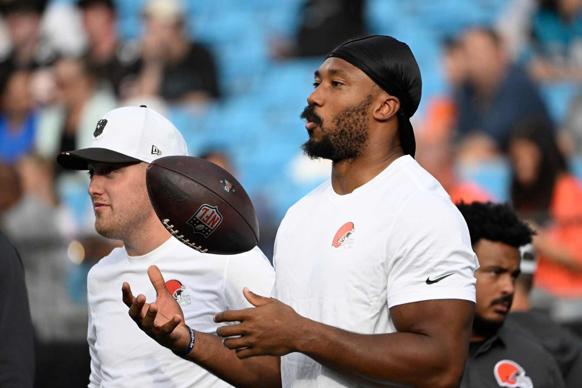 Cleveland Browns defensive end Myles Garrett (95) before the game at Bank of America Stadium.